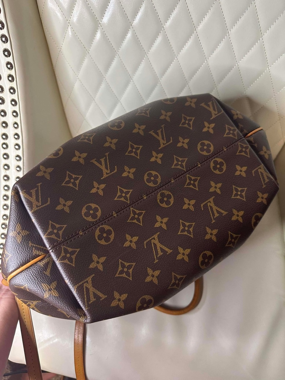 Louis Vuitton Monogram Turenne MM - Picture 3 of 5